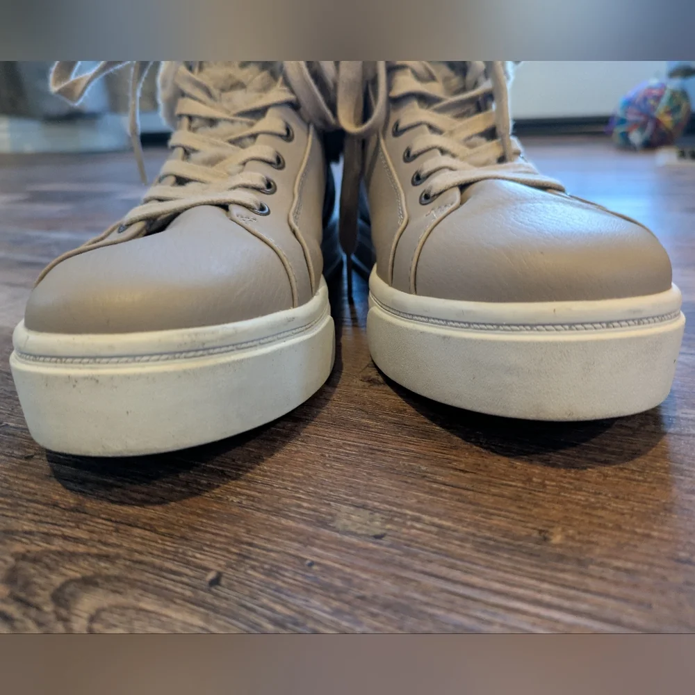 Koolaburra by UGG Womens Sundell Fuzz Chukka High Top Sneakers Ortholite Sz 8